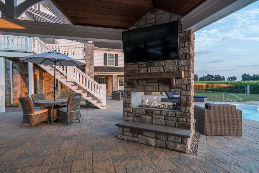 outdoor tv and fireplace
